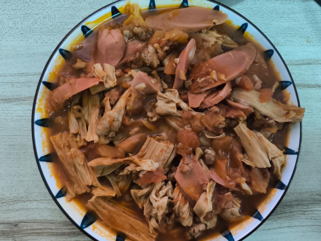 茄汁肉末烧腐竹
