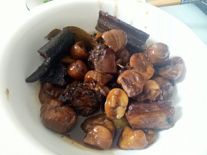 板栗烧排骨