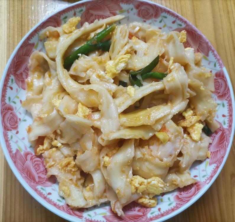 超级无敌香的炒刀削面