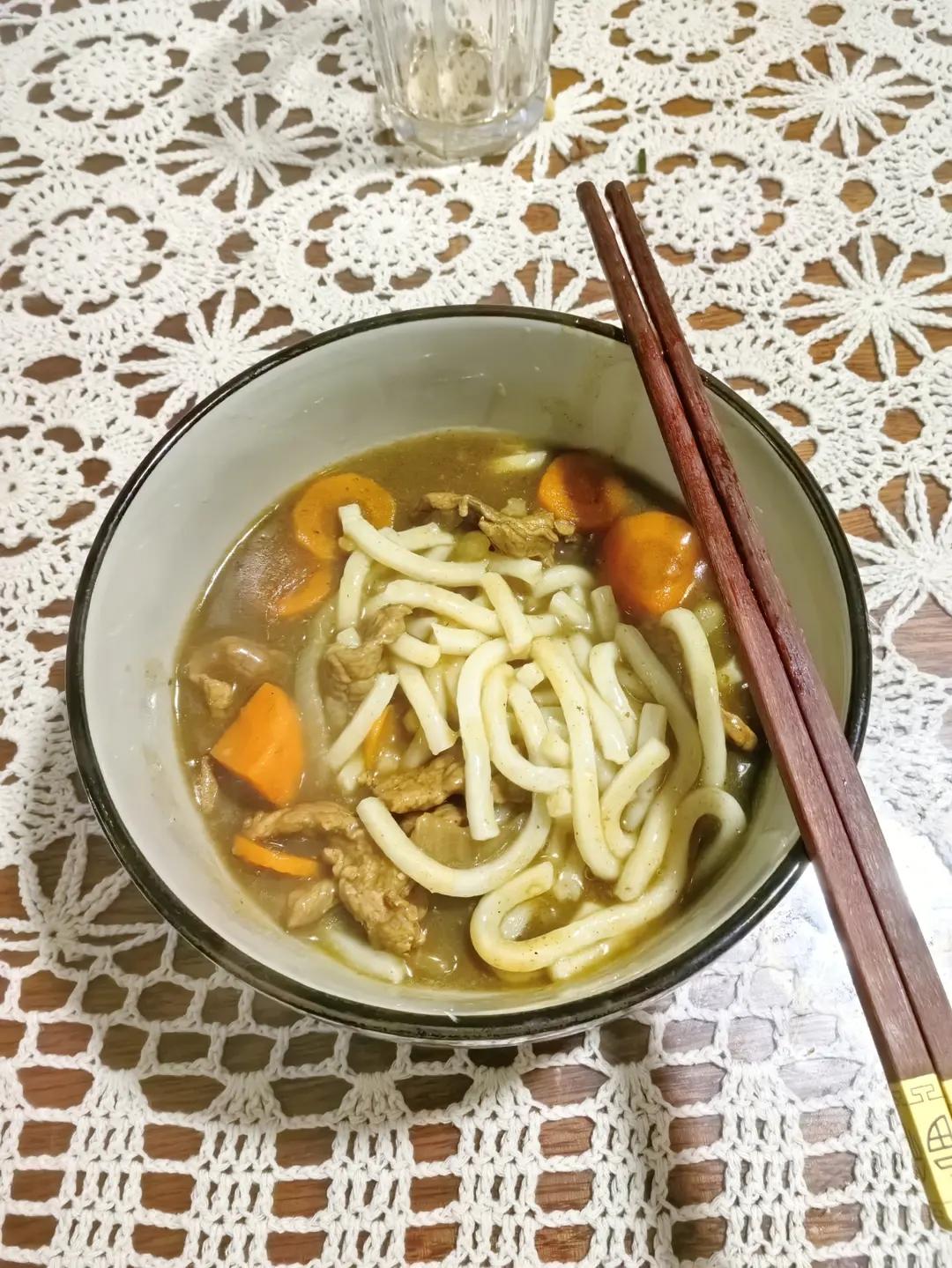 咖喱肥牛乌冬面