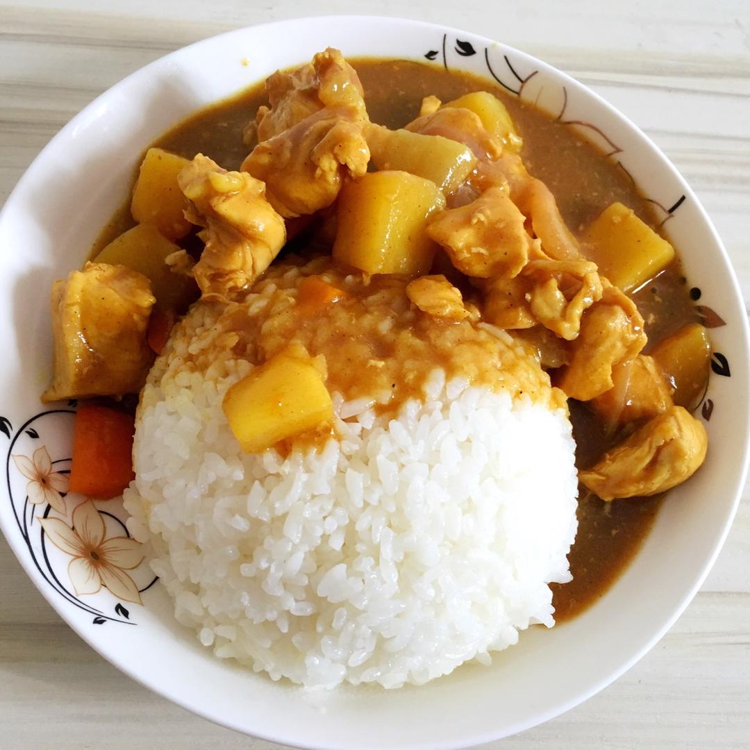 咖哩鸡肉饭