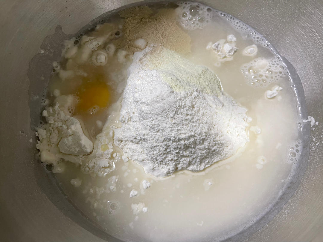 纯奶手撕吐司的做法 步骤1