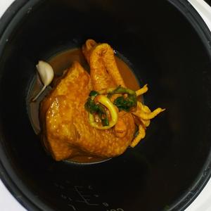 电饭煲姜黄粉焗鸡的做法 步骤2