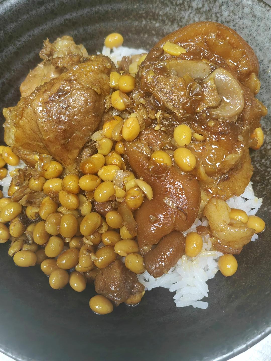 红烧黄豆猪蹄