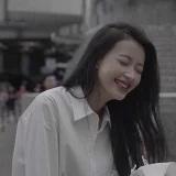 黑衣黑发黑姑娘