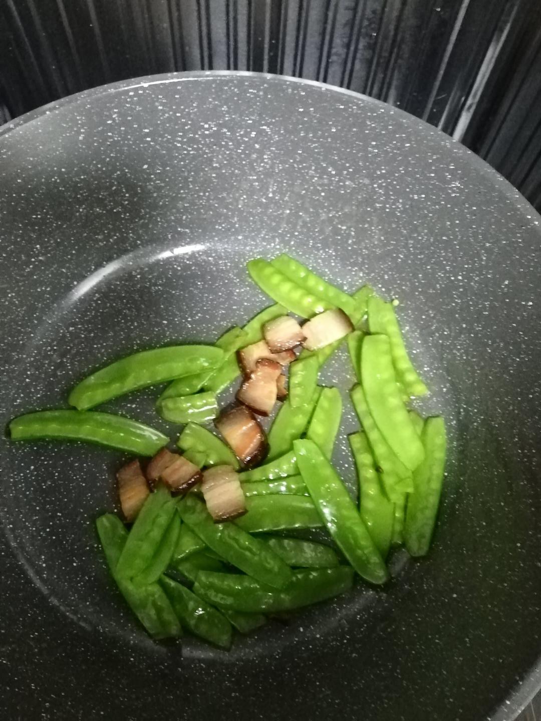 蒜苔炒腊肉