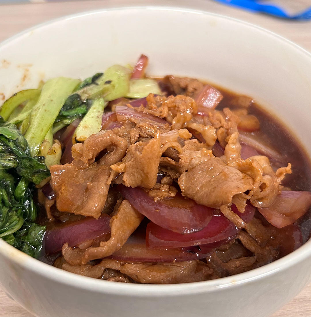 这大概是最接近日料店的照烧肥牛饭了