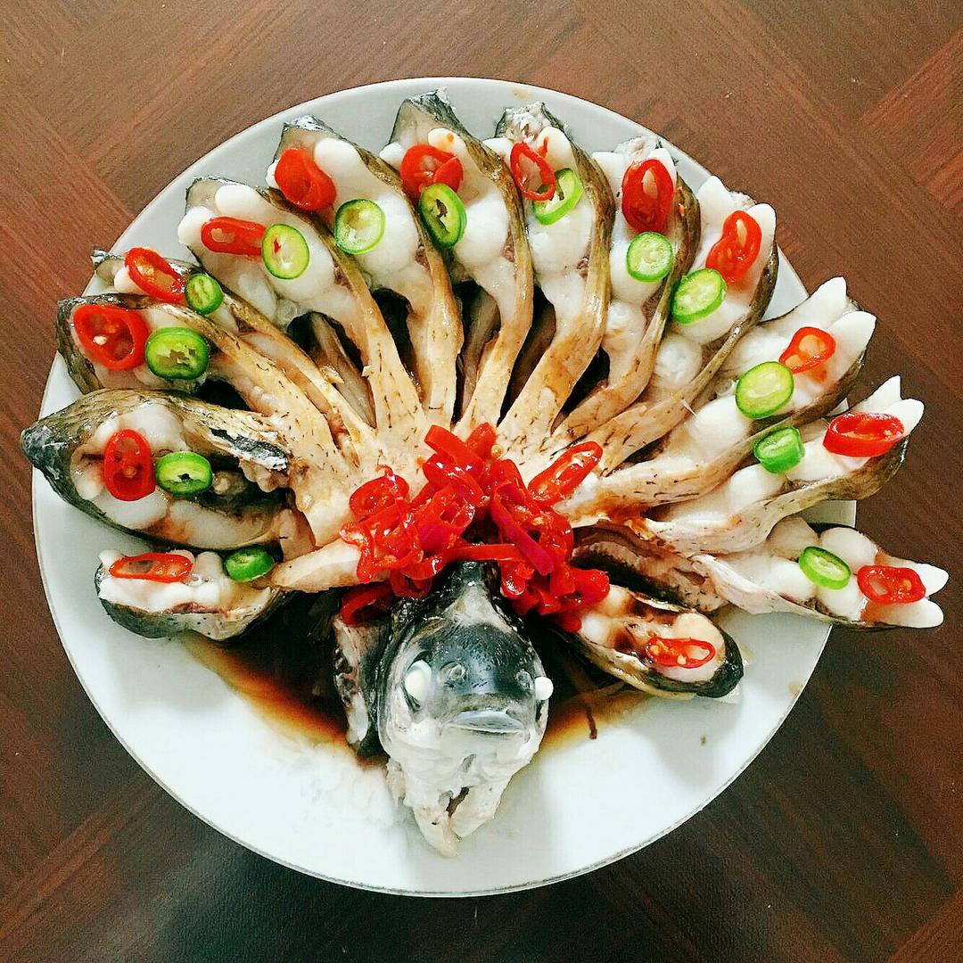 孔雀开屏清蒸鱼
