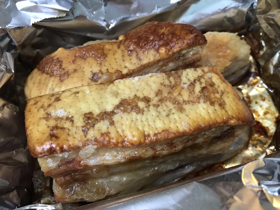 港式烧肉😋不用钻洞也可以烤出脆皮的烧肉💋