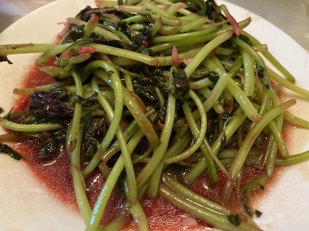 清炒红苋菜
