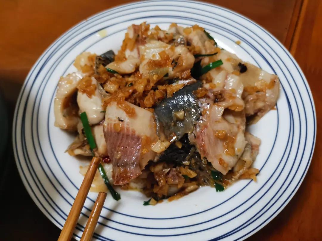 蒜香黑鱼片