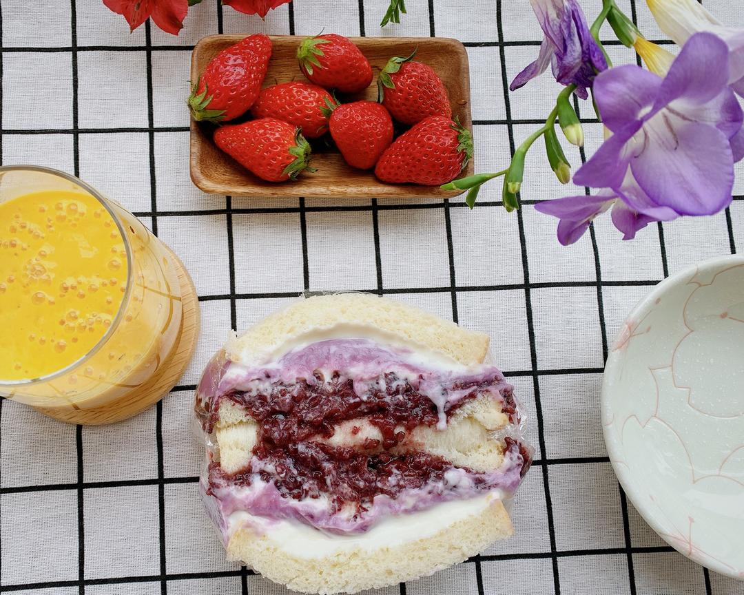 纯奶手撕吐司的做法 步骤1