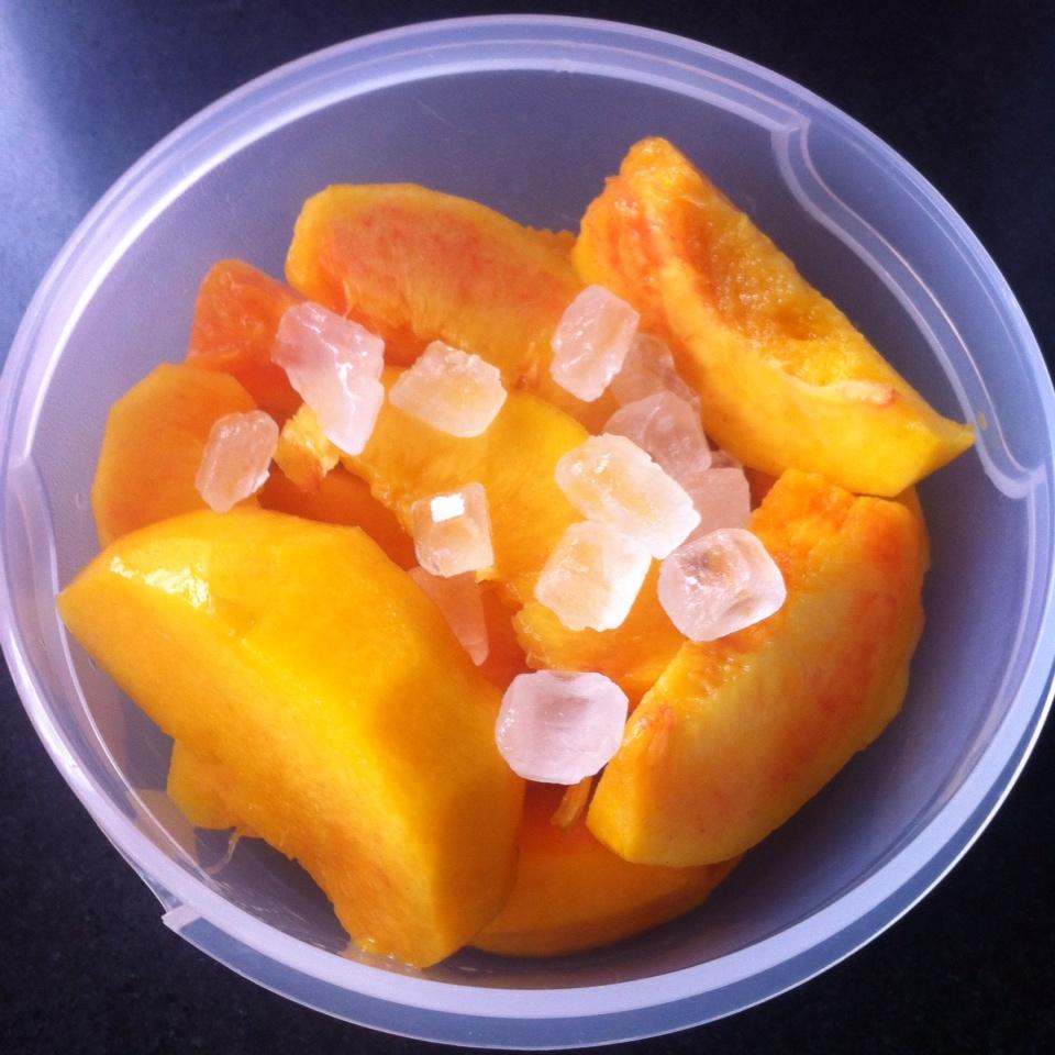 糖水黄桃（黄桃罐头）的做法 步骤3