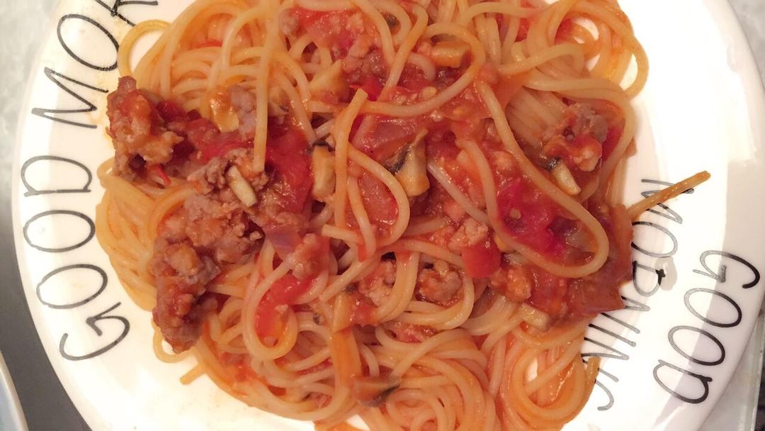 番茄肉酱意大利面