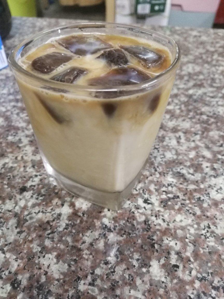 【超简易】完爆咖啡店味道的冰拿铁