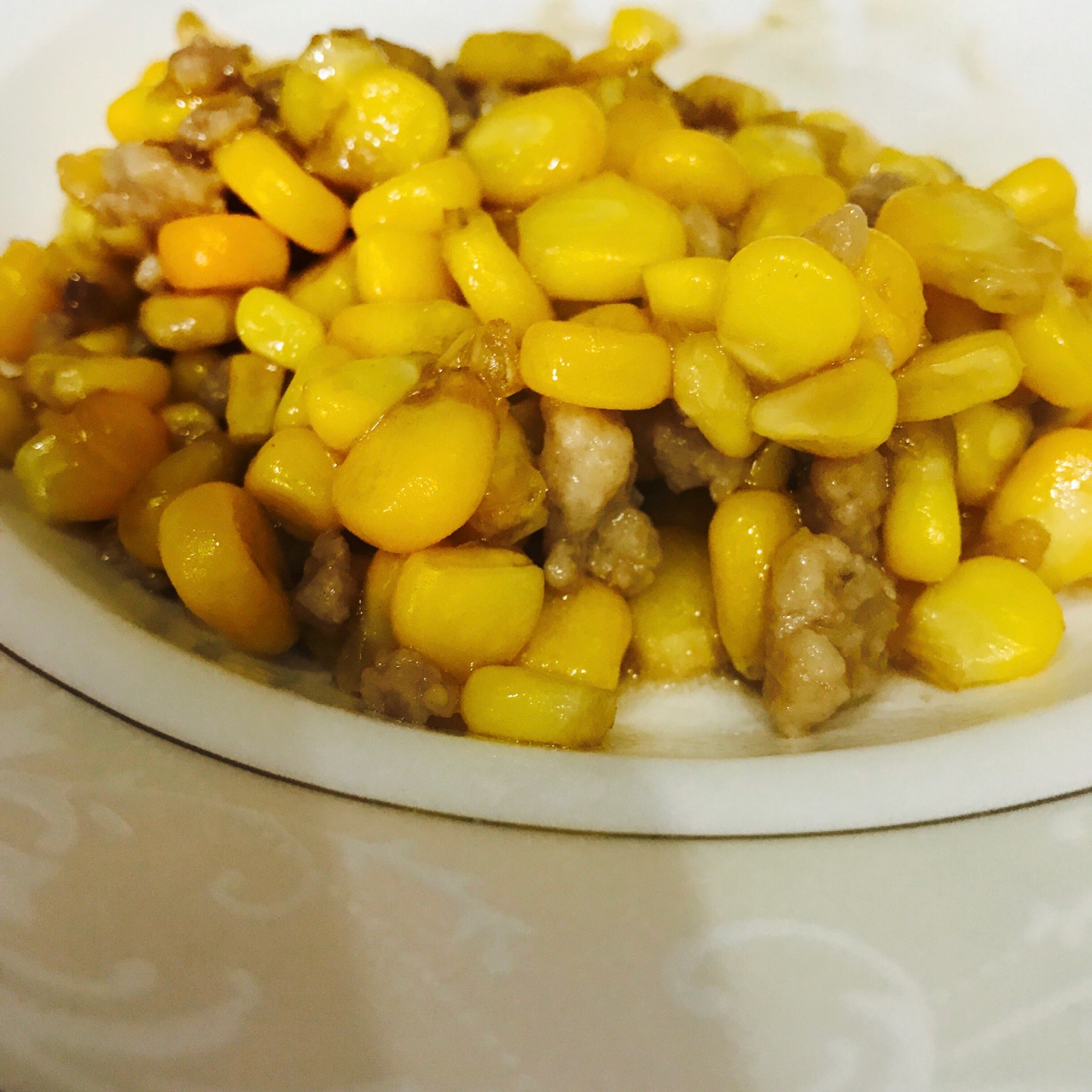 玉米炒肉丁图片
