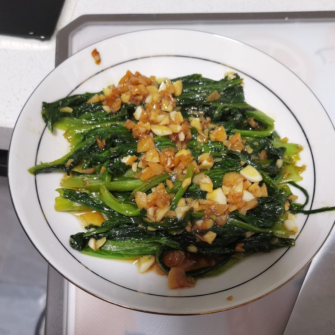 蒜蓉耗油清炒油麦菜，减脂快手菜，宝宝超爱，傻瓜步骤，屡试不爽，好吃且下饭，鲜香爽口！！