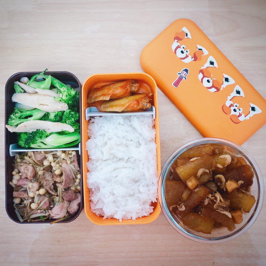 鸡胸肉炒西兰花