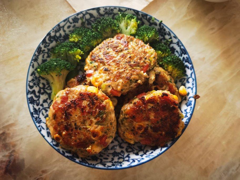 减肥餐低脂鸡胸肉饼