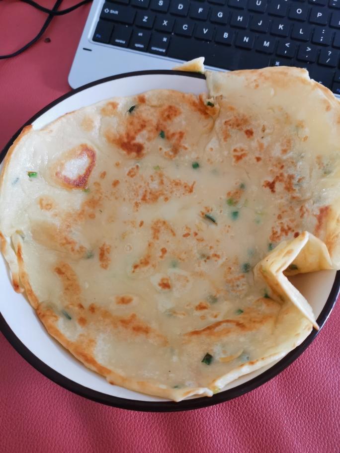 酸奶葱花鸡蛋饼