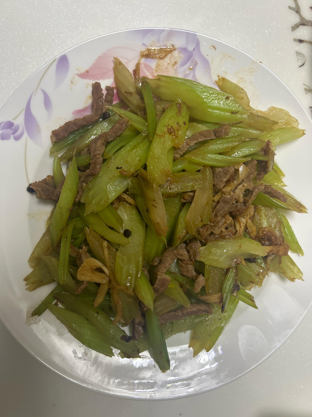 芹菜炒肉