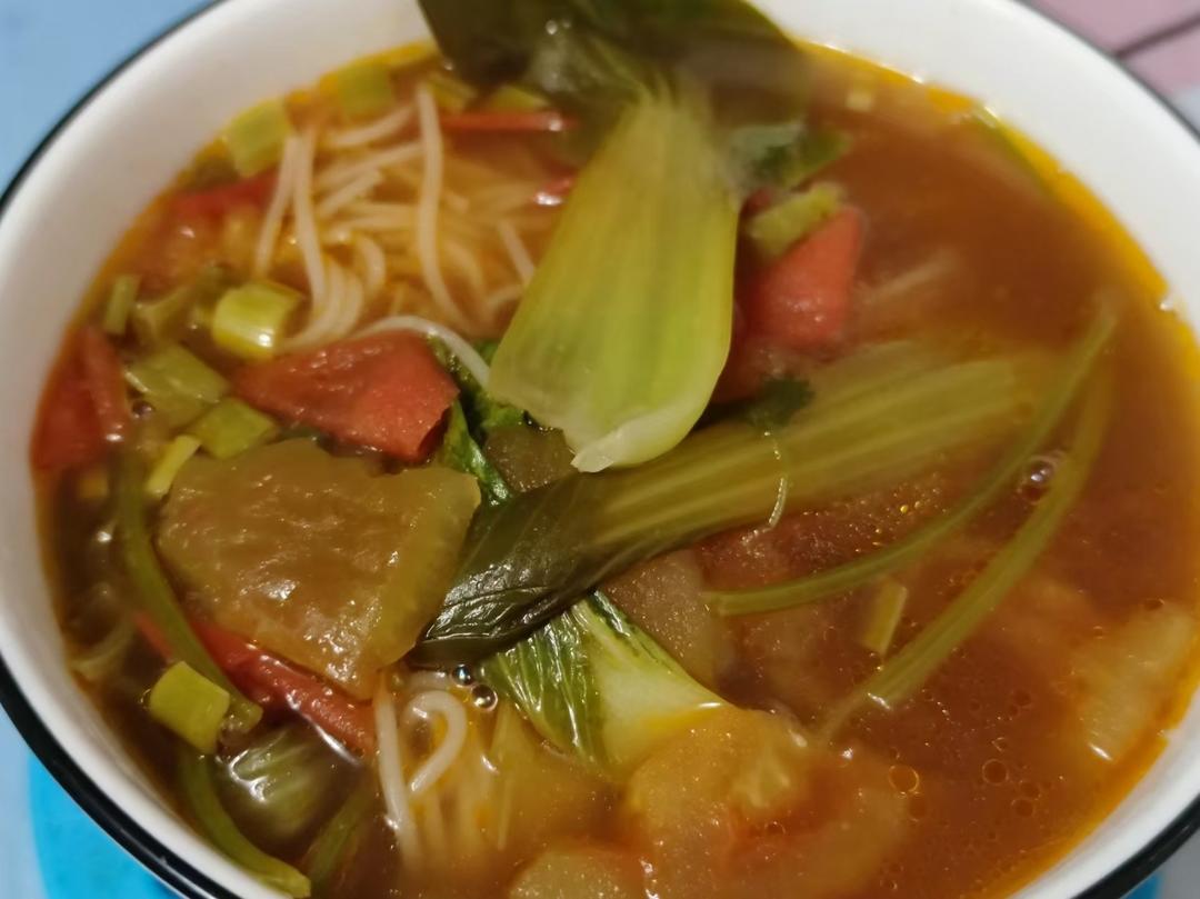 感冒了就超级想吃的酸汤面