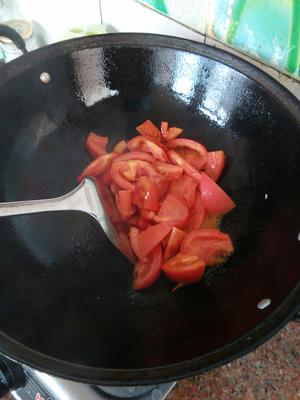 螃蟹西红柿汤（你想象不到的鲜美酸甜）的做法 步骤3