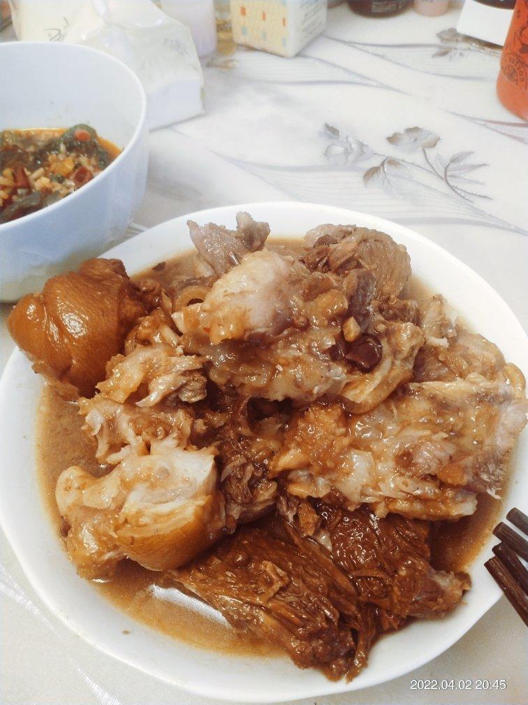 【红烧肘子】（家庭版卤蹄膀）