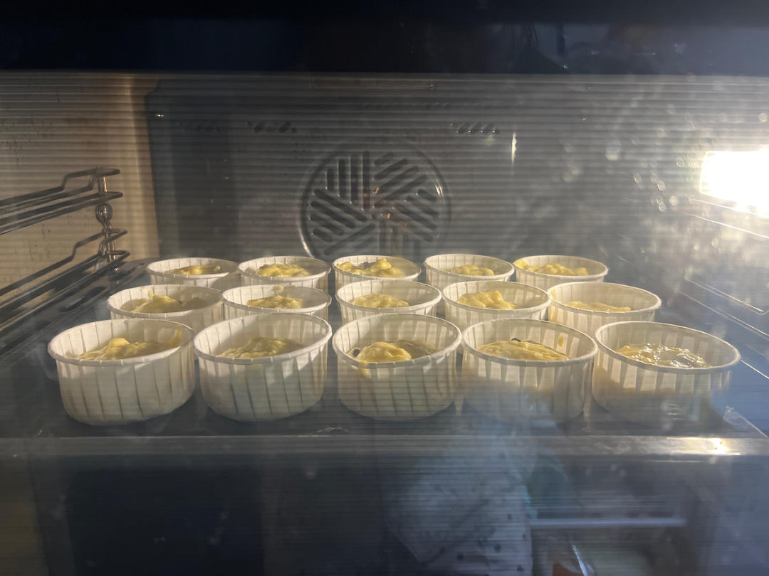 五招烤出一个蓬松湿软的空气玛芬蛋糕