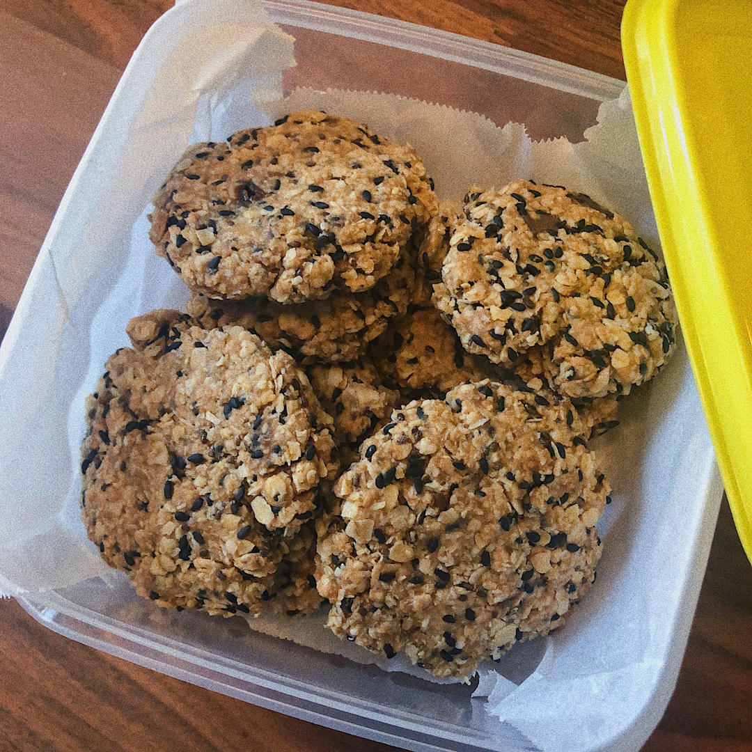 素食:有机燕麦芝麻大饼干