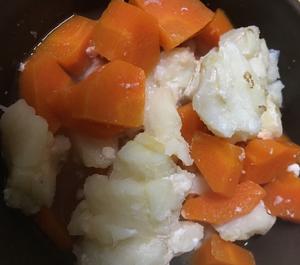 宝宝辅食-鳕鱼菜花香菇粥的做法 步骤4