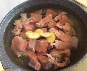 超详细懒人土豆烧牛肉的做法 步骤1