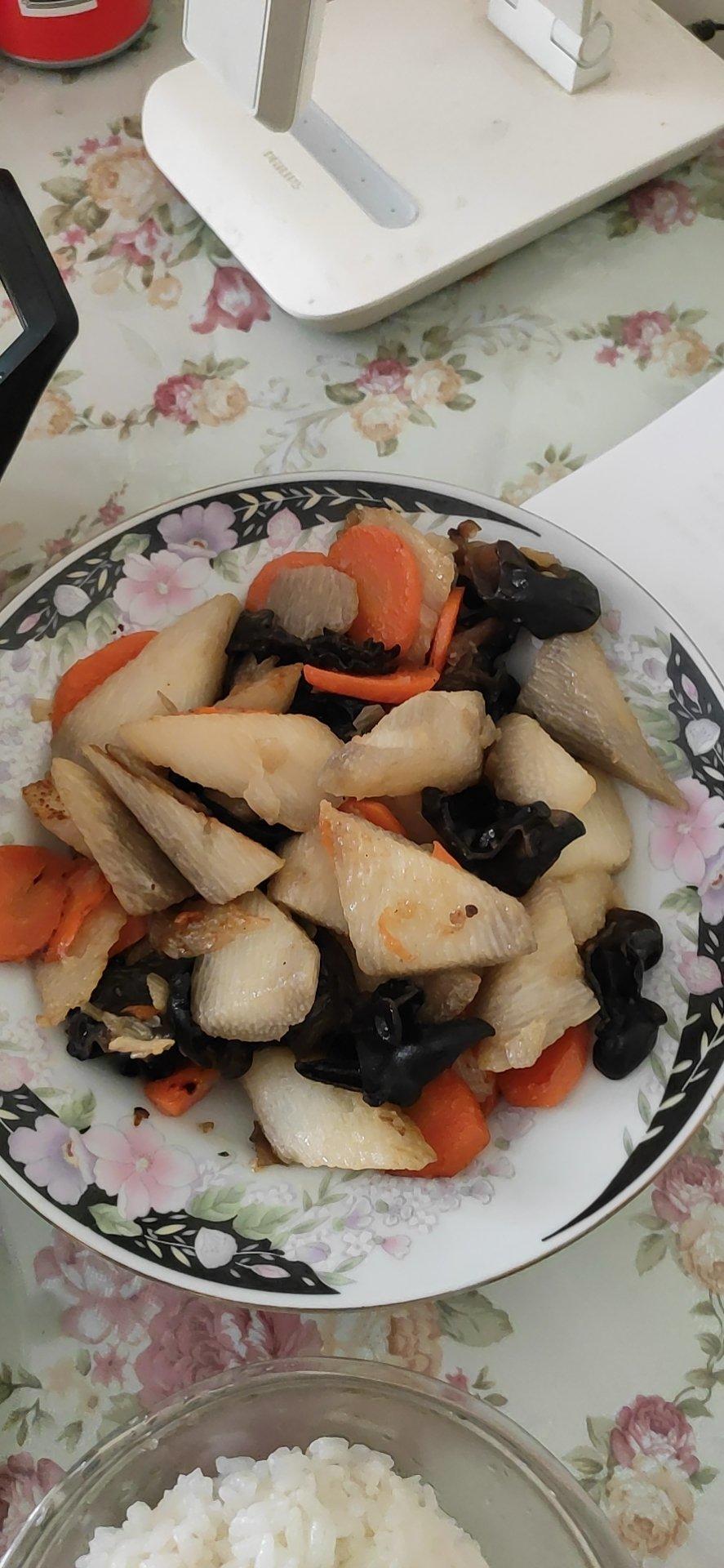 养生食谱之木耳炒山药