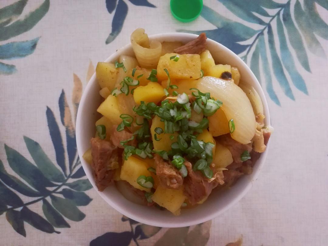 土豆炖牛肉
