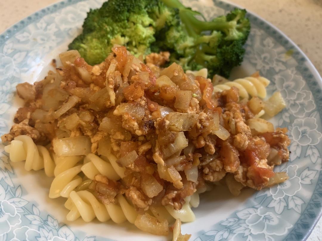 番茄肉酱螺旋意面🍅（超简单）