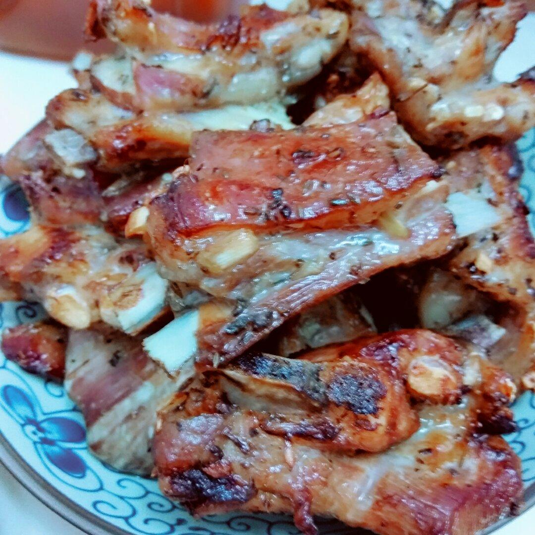 孜然蒜香烤羊腿