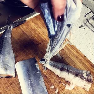 史上最详细的手工胶东鲅鱼水饺的做法 步骤3