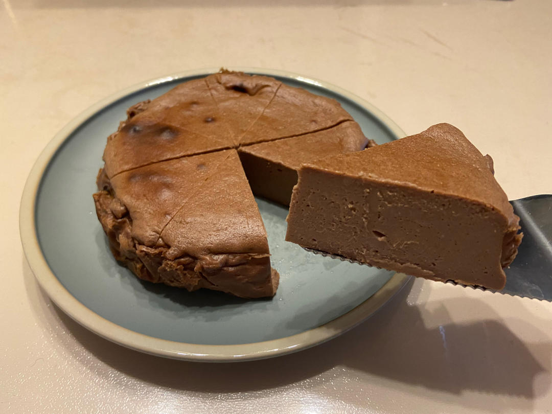 如月雅人做的居家自制法式甜点巧克力巴斯克蛋糕
