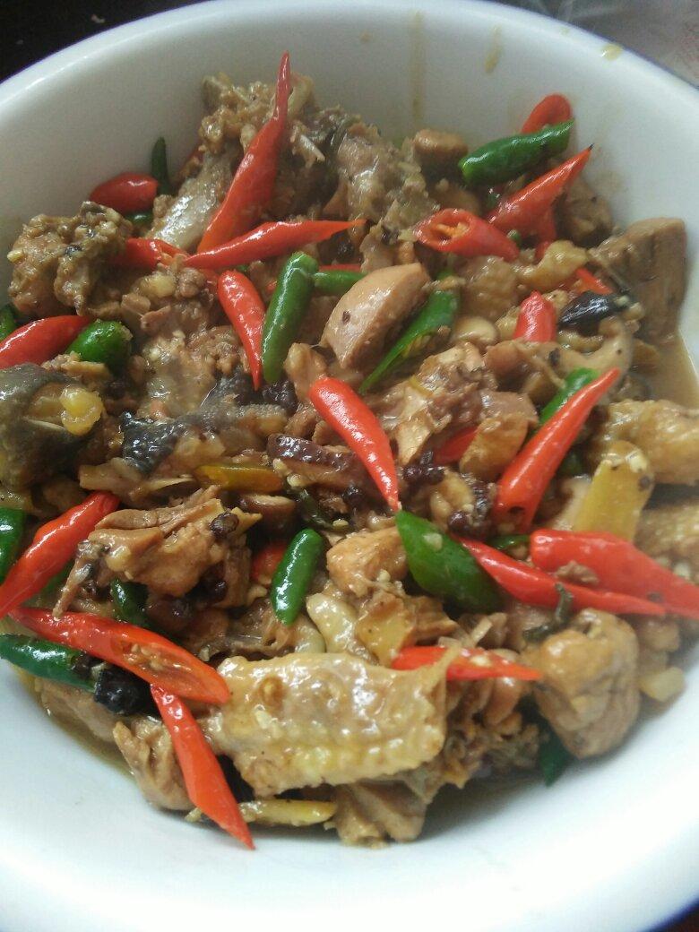 辣椒炒鸡（临沂家常）