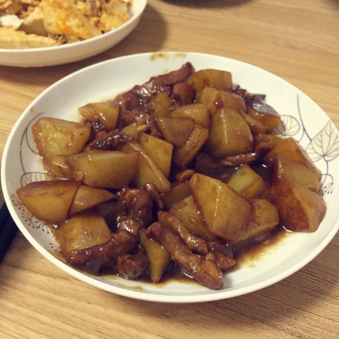 红烧土豆块
