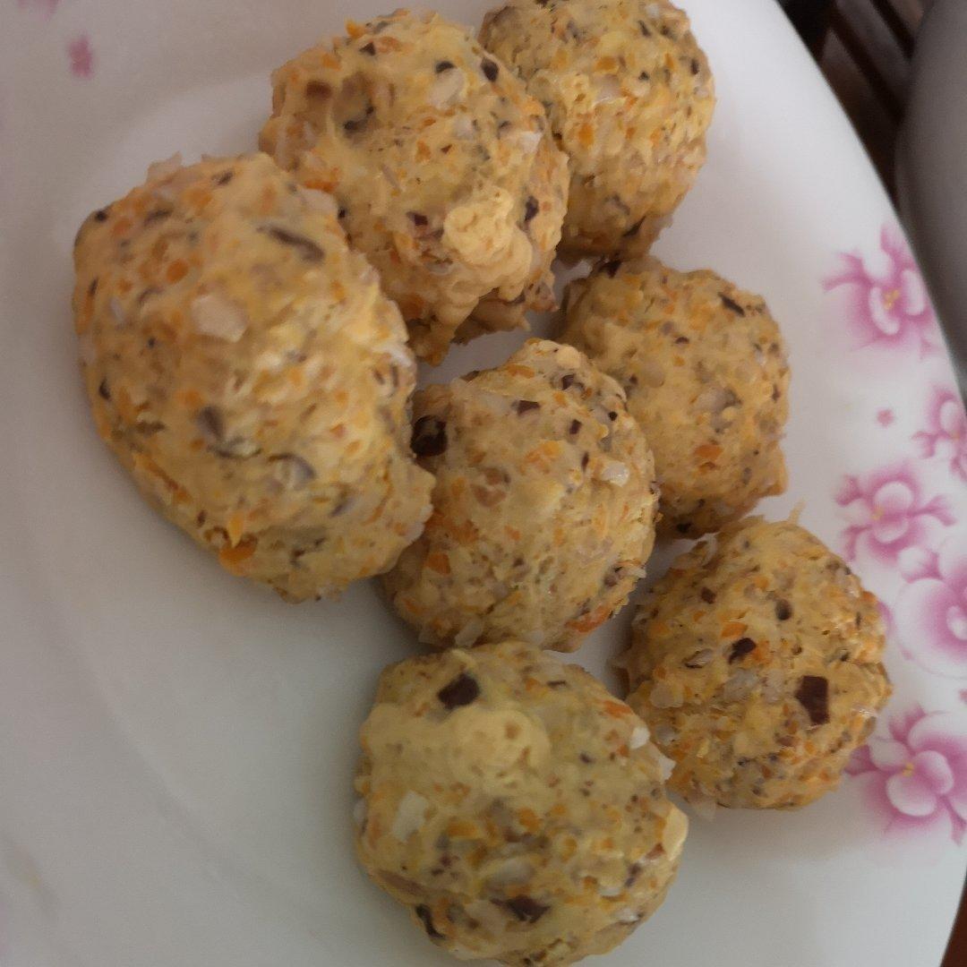 超！香蒸，有鲜鸡汁！香菇鸡胸肉丸子🍄