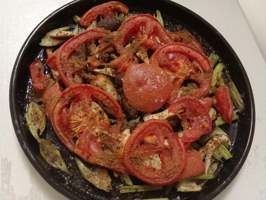 黑胡椒烤芹菜牛排