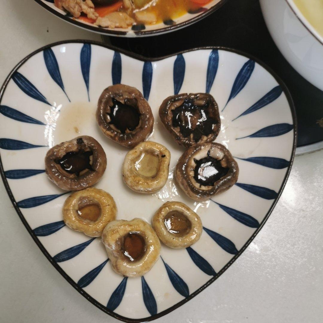 香煎口蘑  鲜的扭起来
