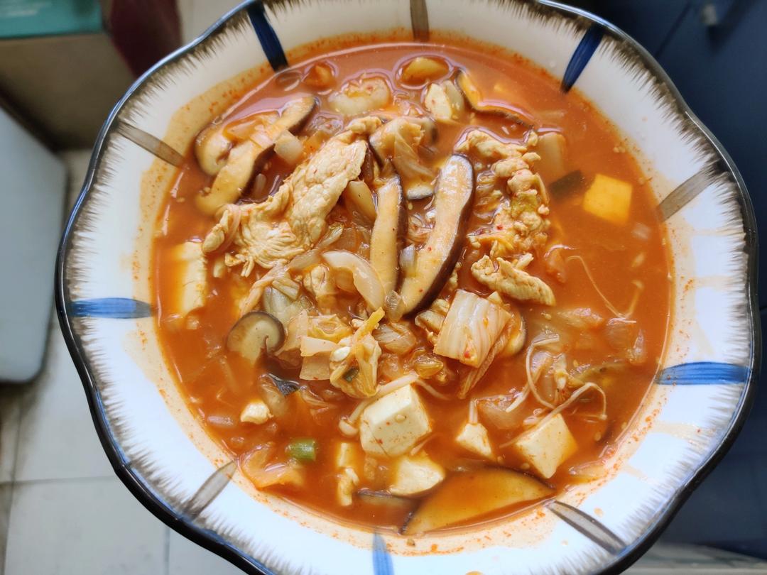 低脂低卡❗️自制美味韩式泡菜汤❗️好吃到舔碗