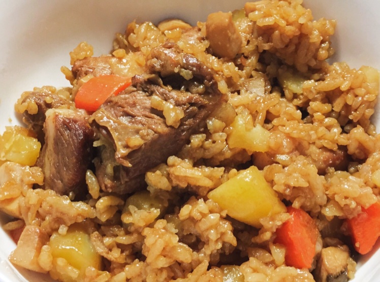 喷香排骨焖饭（爆好吃）