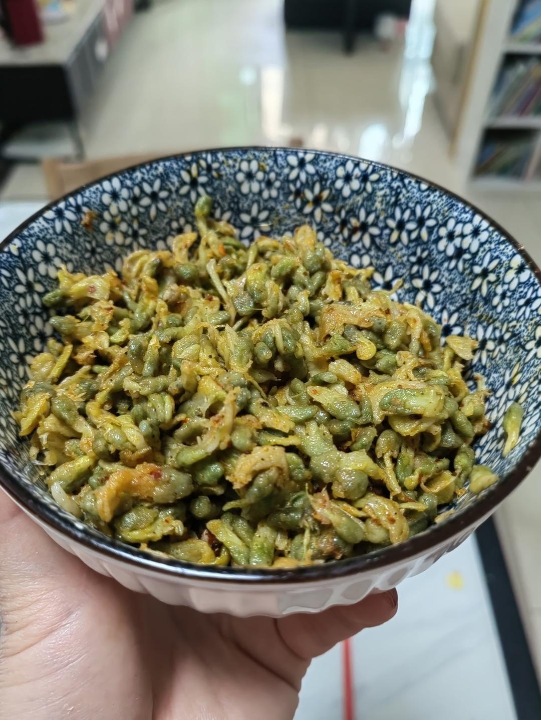 从此爱上槐花麦饭