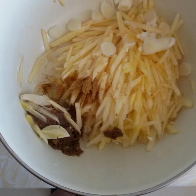 蒸土豆丝的做法