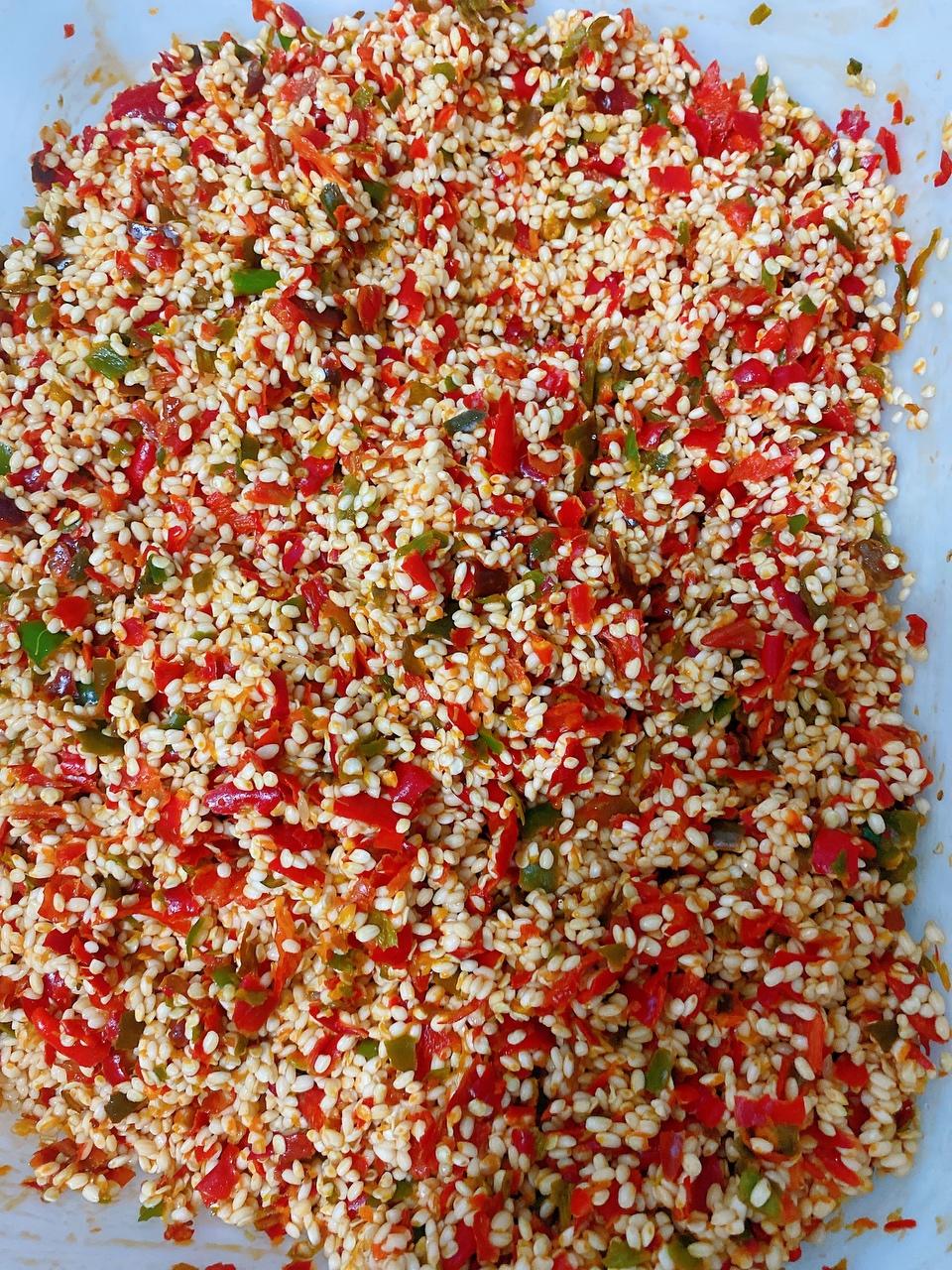 最简单的下饭神器"糯米渣海椒"的做法 步骤4