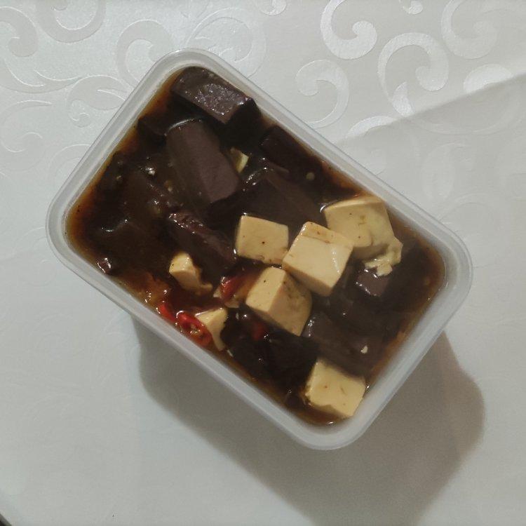 麻辣猪血烧豆腐