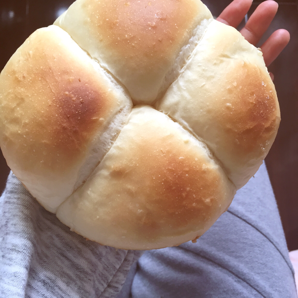 软绵绵黄米面包